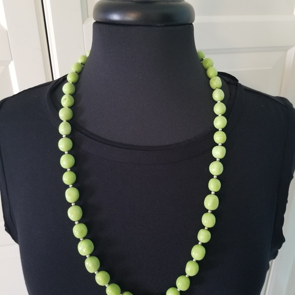 Lime Green Turquoise necklace with sterling silver - Picture 2 of 5